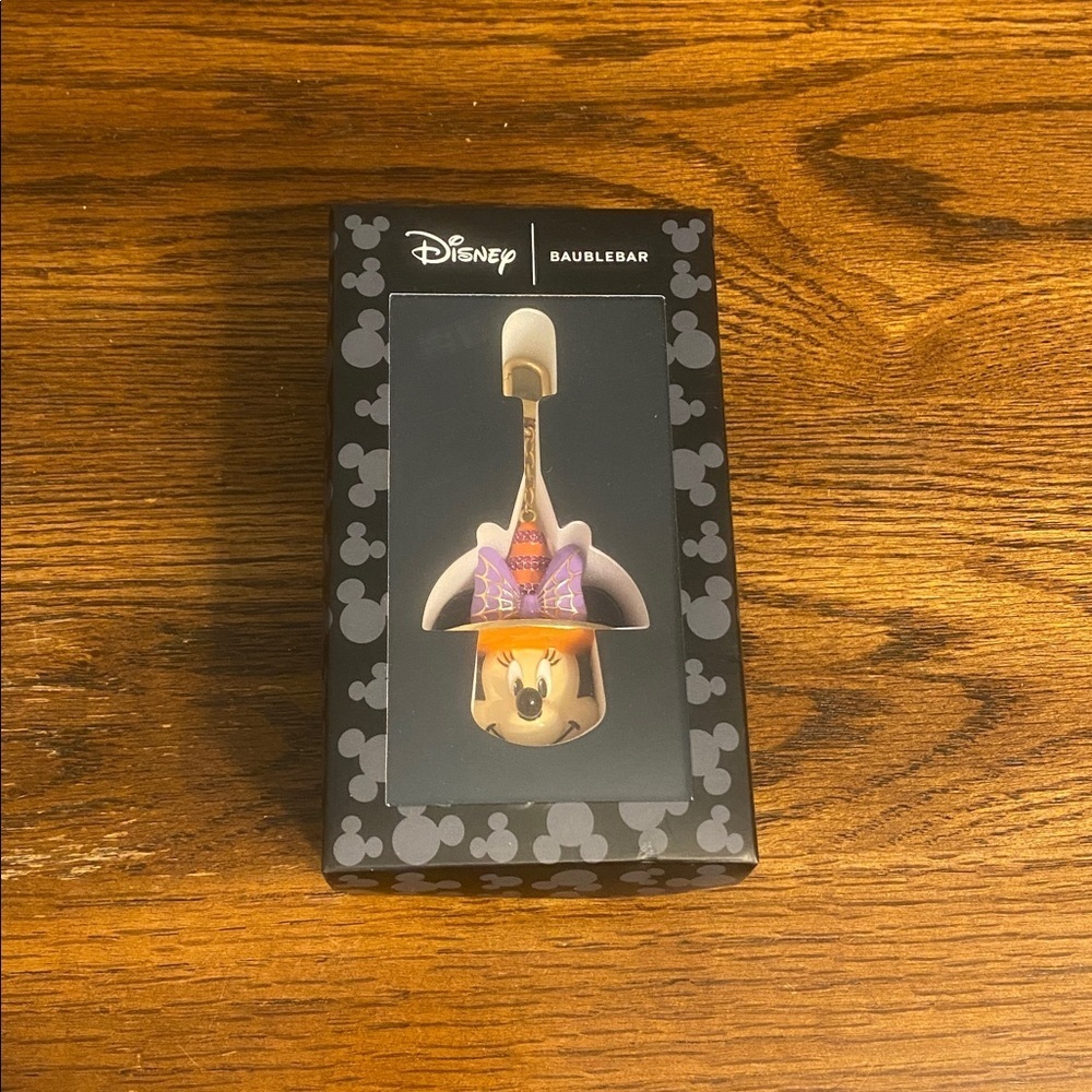 Disney BaubleBar Witch Minnie Mouse Halloween Bag Charm Keychain NIB - Picture 3 of 4